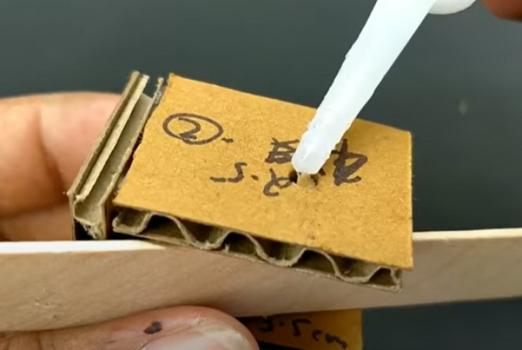 diy cardboard game 1 hinge