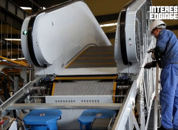 This Is Why Escalator Handrails Move Faster Than the Steps