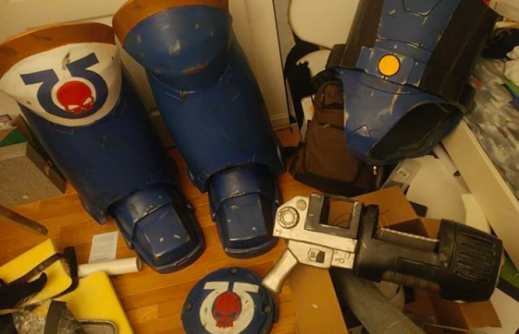 Engineer Builds Cosplay Costume by Integrating Spacesuit Technology Engineer Builds Cosplay Costume by Integrating Spacesuit Technology