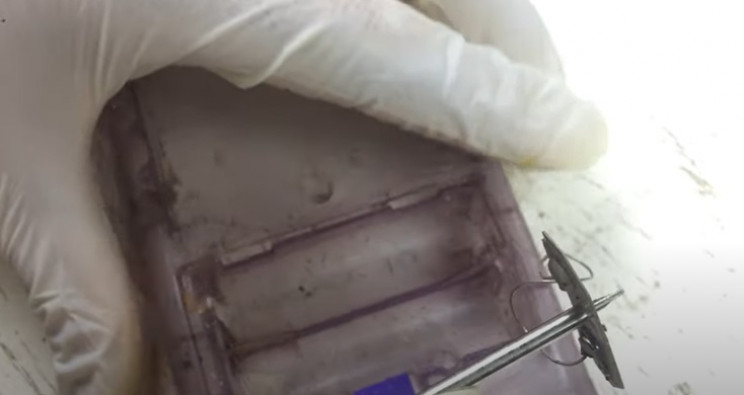diy gameboy restore remove battery connectors