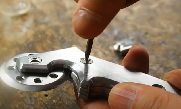 diy rotary cutter tighten bolts