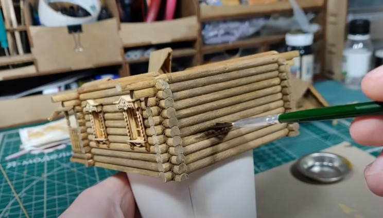 diy wood house wood grain
