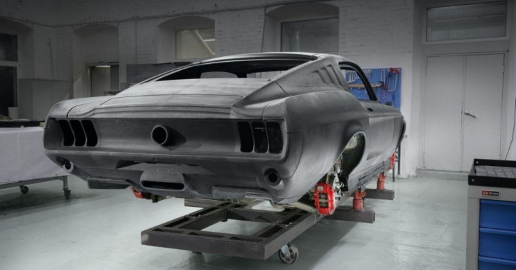 aviar-mustang-carbon-fiber Aviar Mustang Carbon Fiber