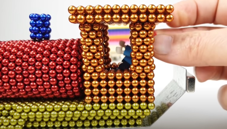 magnet train lego driver