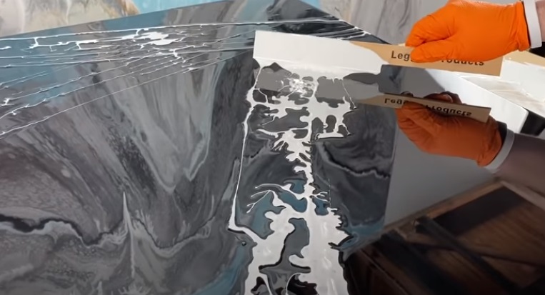 epoxy door effect highlights