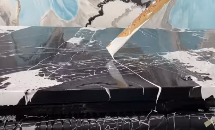 epoxy door surface more highlights