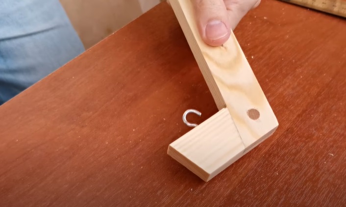 diy floating table hookeyes