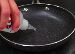 Experiment Shows How Well Super Glue Sticks to a Non-Stick Pan