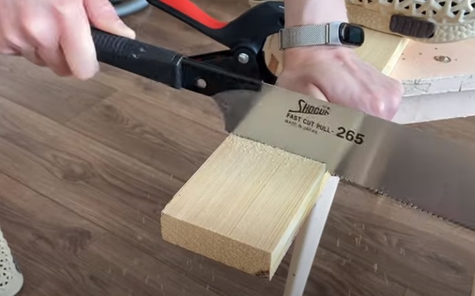 diy floating desk fascade cut