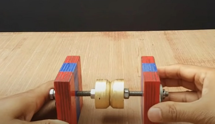 diy wire stripper roller
