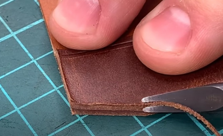 diy leather passport holder bevel