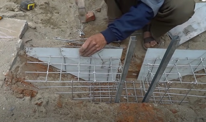diy mini dam shuttering