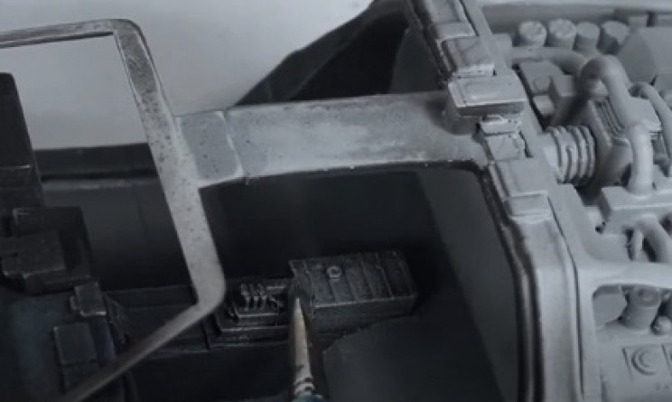 diy dmc-12 drybrushing silver