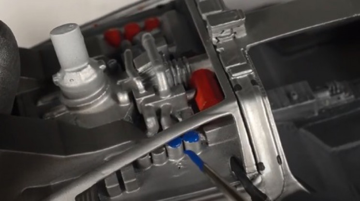 diy dmc-12 rear details