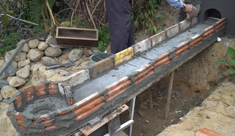 diy dam irrigation system sluice 1