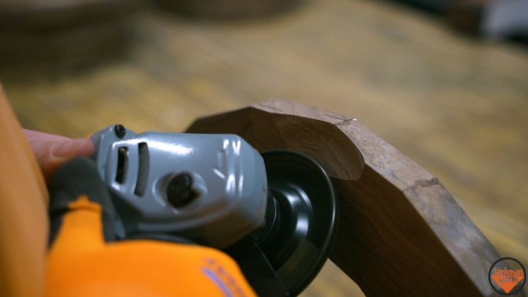 wood vase carve