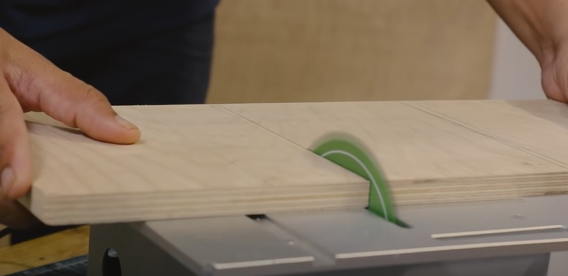 diy arduino lable dispenser wood