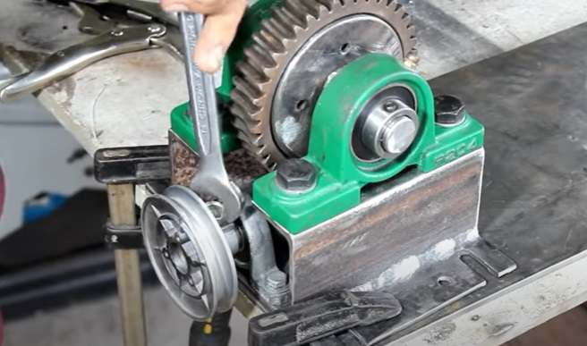 diy hoist pulley