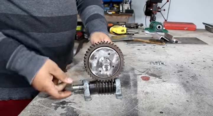 diy hoist salvaged gear
