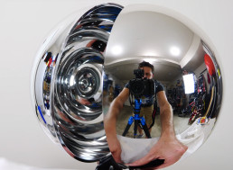 Watch How Trippy It Looks Inside a Spherical Mirror