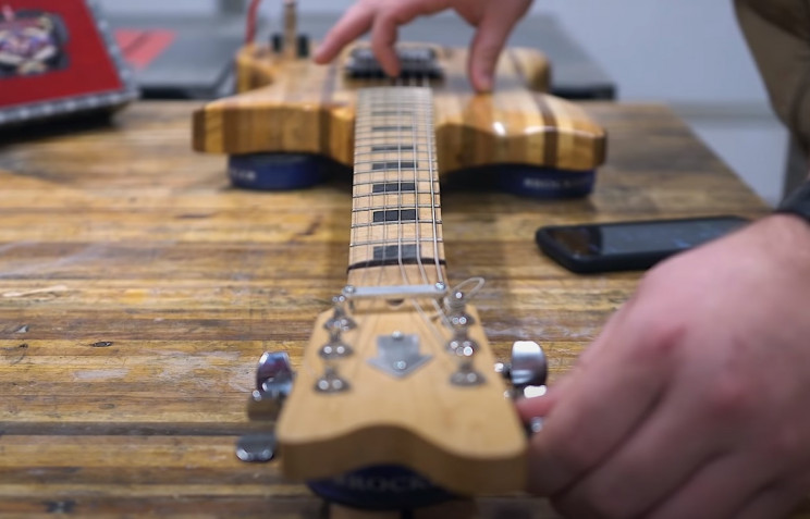 scrap wood guitar tune