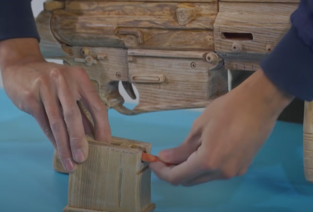 diy wooden rifle feed magazine