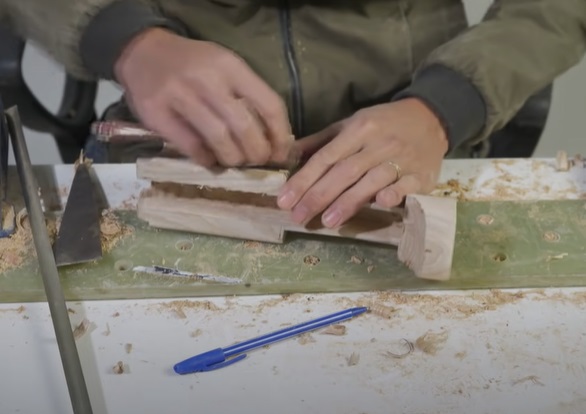 diy wooden sniper rifle sand main section
