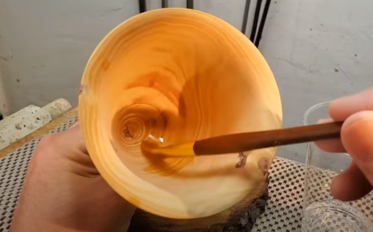 diy pine goblet clear varnish