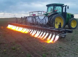 Flame-Throwing Tractor Needs No Chemicals to Get Rid of Weeds