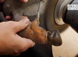 Watch This Mid-1900s Cast Iron Golfer Get Some Much Needed TLC