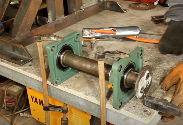 diy pipe bending machine shaft