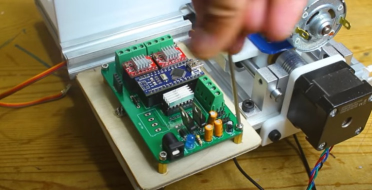 bobbin winder circuitry
