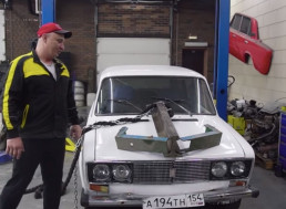 Watch Mechanics Throw an Anchor Off of a Moving Car Like a Boat
