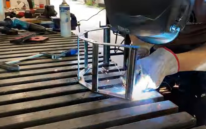 metal hose holder frame complete