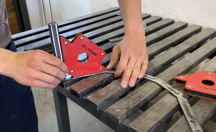 diy metal garden hose tubes to arch