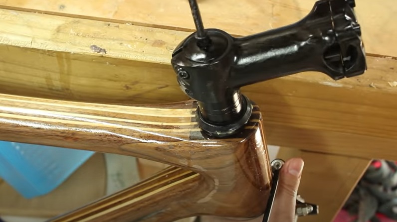 diy wooden bike handlebar mount