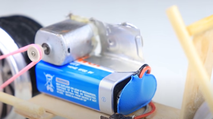 diy toy bike glue can top
