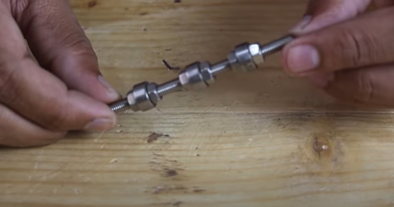 motorized notepad threaded screw