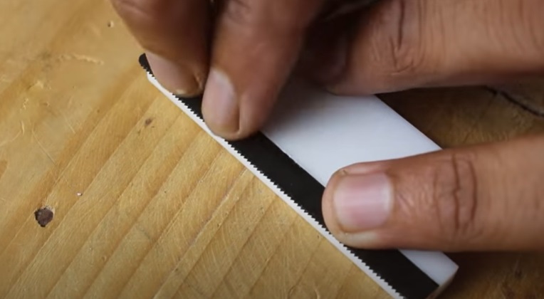 motorized notepad saw
