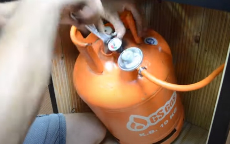 diy grill cart bottle