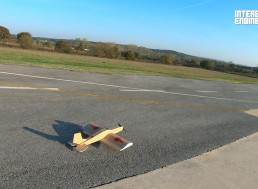 An RC Acrobatic Model Airplane That Actually Flies