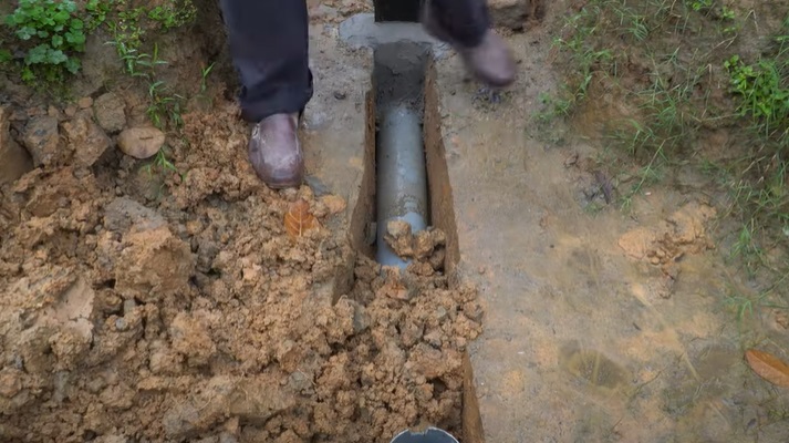lake dam bury pipes