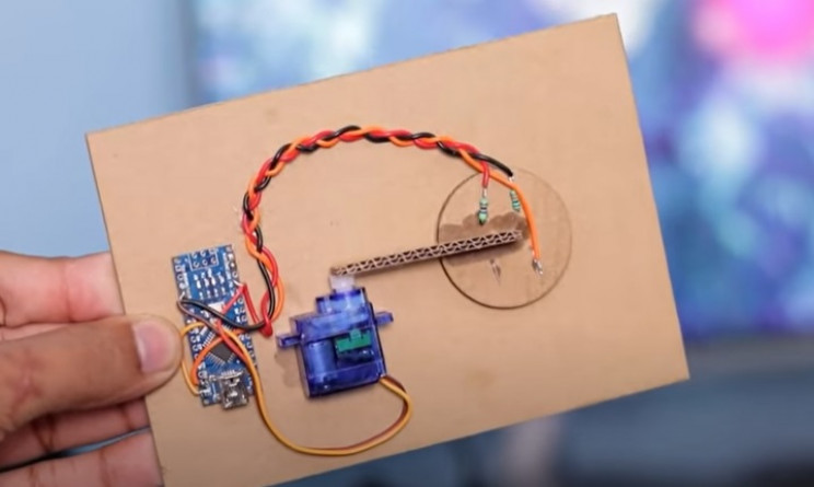 arduino coin box lid
