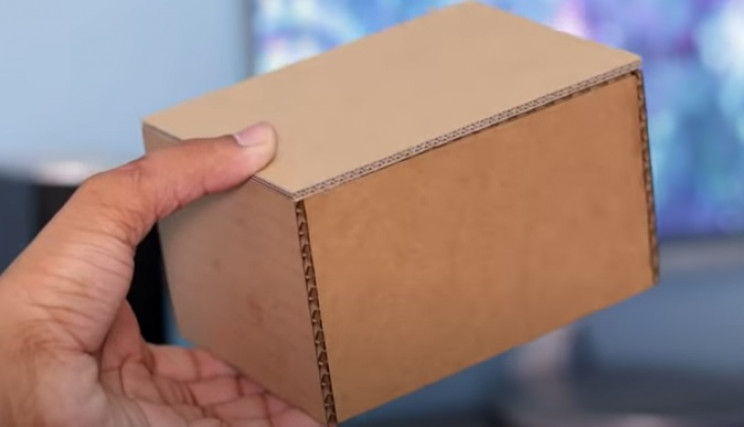 coin bank cardboard box