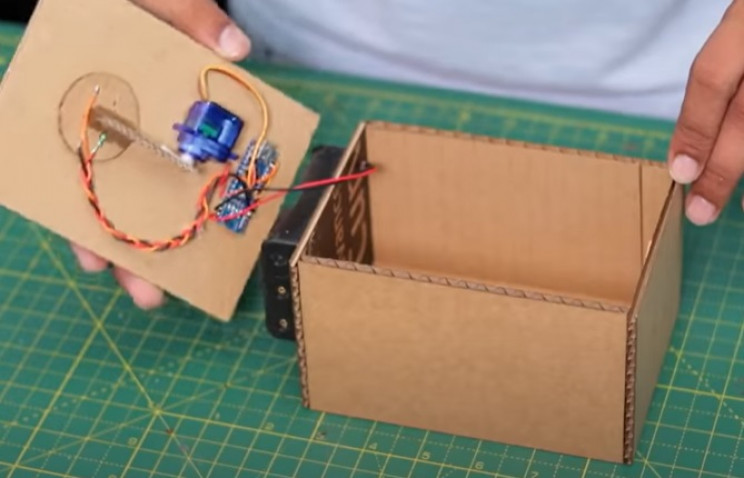 coin bank wire battery