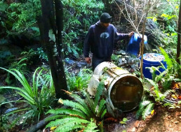 Man Shows How He Uses an Old Washing Machine to Generate Free Electricity