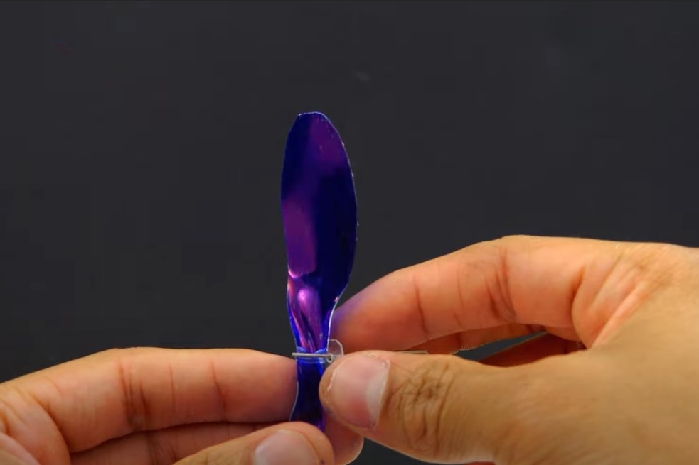 Make your own rubber band launching paper plane with this guide Make your own rubber band launching paper plane with this guide