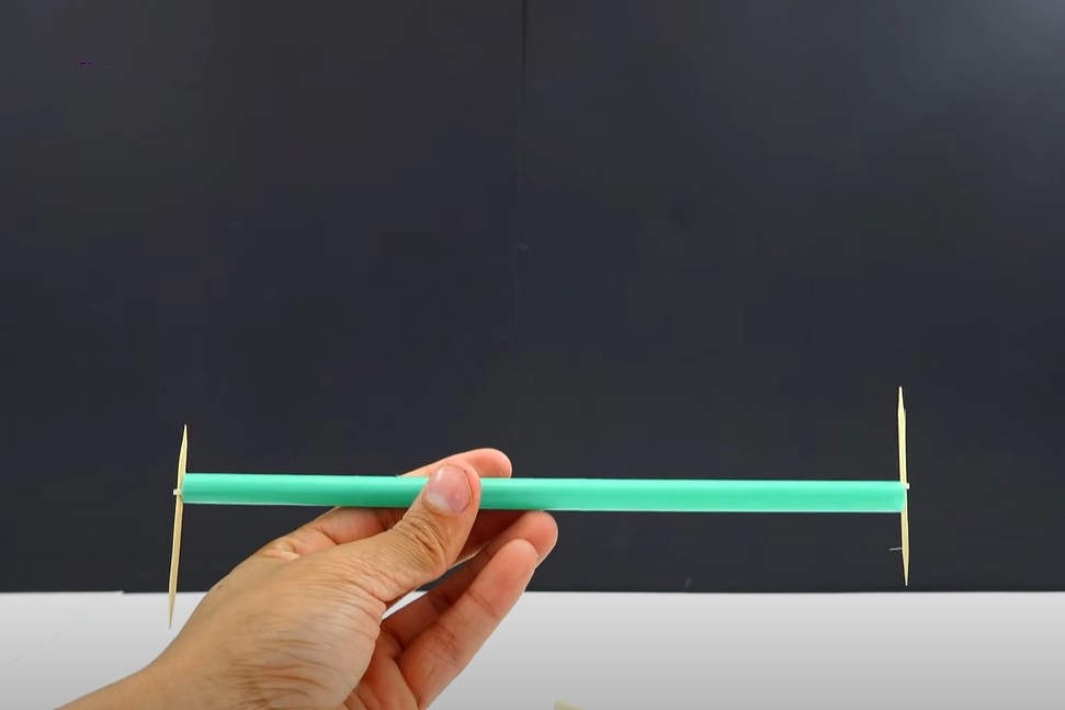 Make your own rubber band launching paper plane with this guide Make your own rubber band launching paper plane with this guide