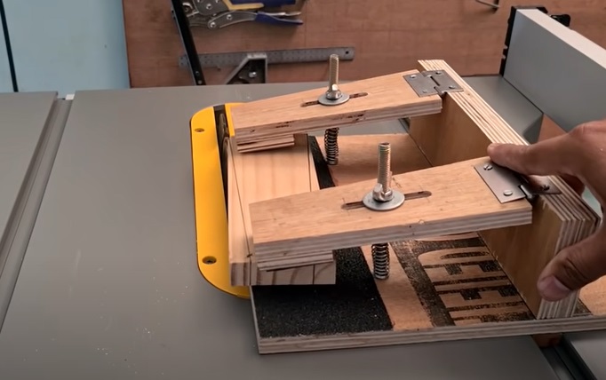diy table saw vice
