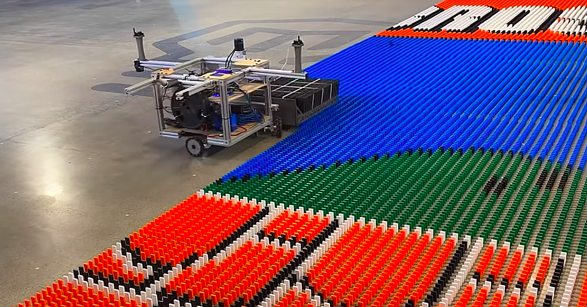 ExNASA Engineer Builds Domino Robot In Five Years